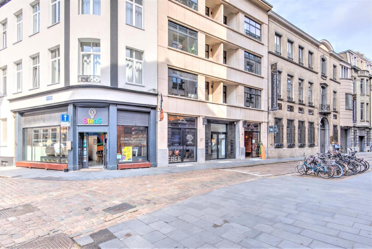 The Meir Lodge. Apartments In Heart Of Amberes Exterior foto
